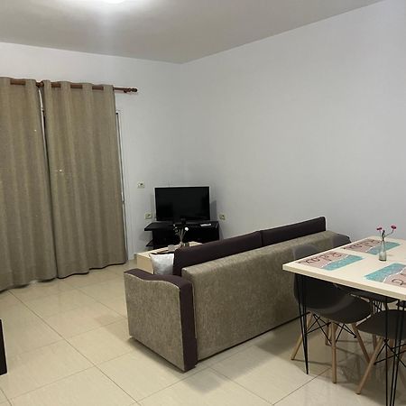 Apartments Sadiku With Sea View Saranda Extérieur photo